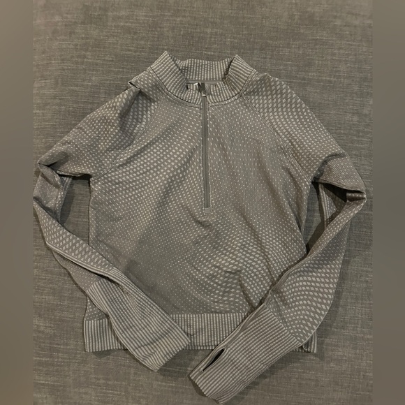lululemon athletica Tops - Lululemon Rest Less Gray crop half zip, size 4